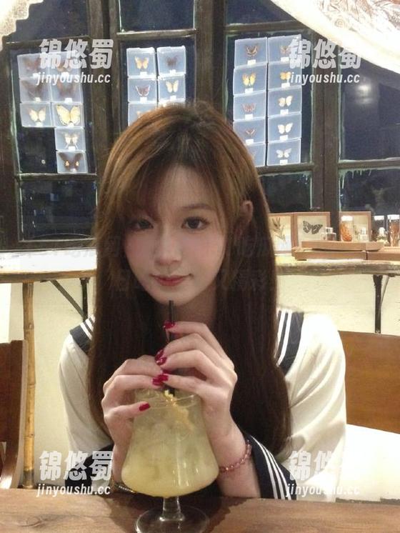 51吃瓜网 免费使用51吃瓜网app,今日吃瓜轻松又精彩!