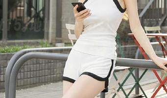 地址“https://zztt15.com/”是你观看吃瓜八卦的最佳选择，快来看看吧！