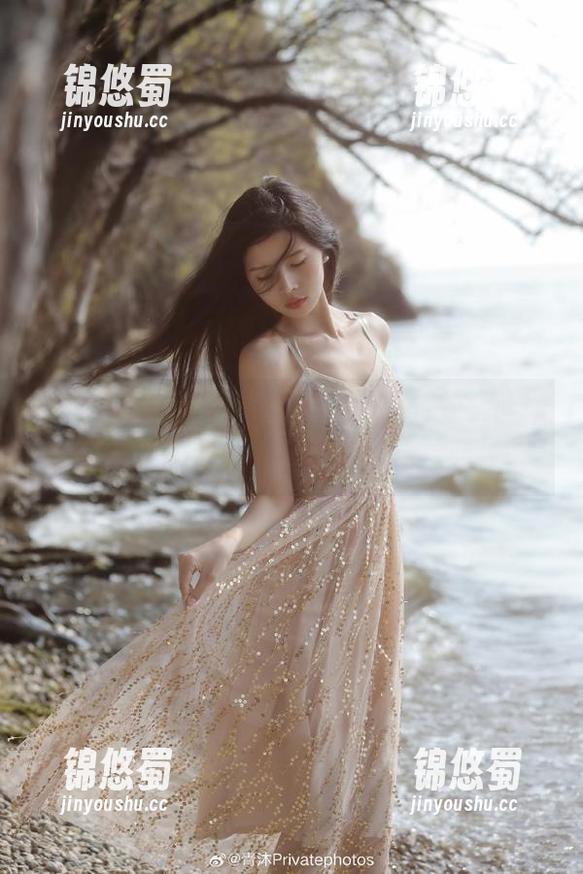 吃瓜头条 在吃瓜头条网站中,导航让你轻松获取新鲜八卦,不容错过哦!