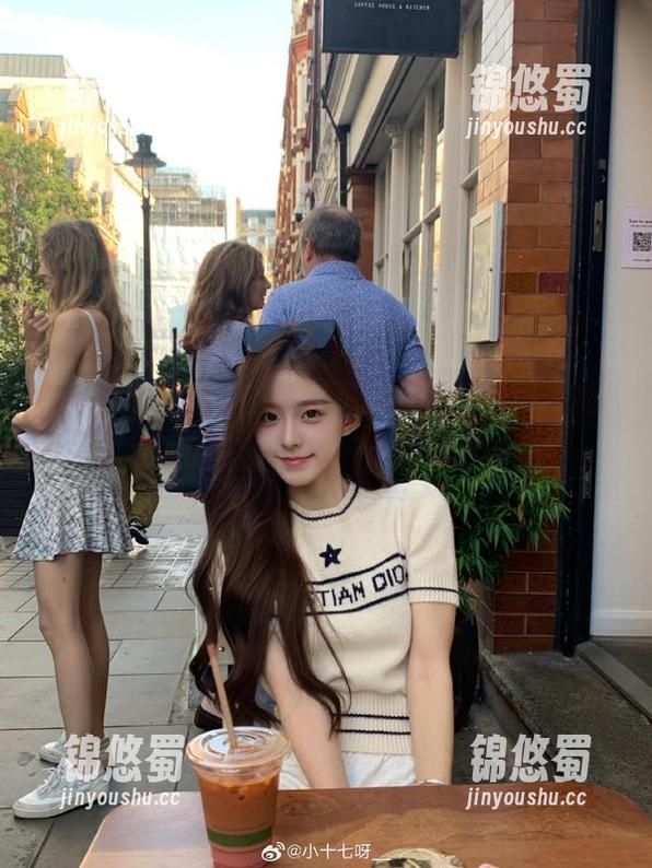 黑料不打烊 在黑料不打烊网站上,在线吃瓜最新gossip随时更新