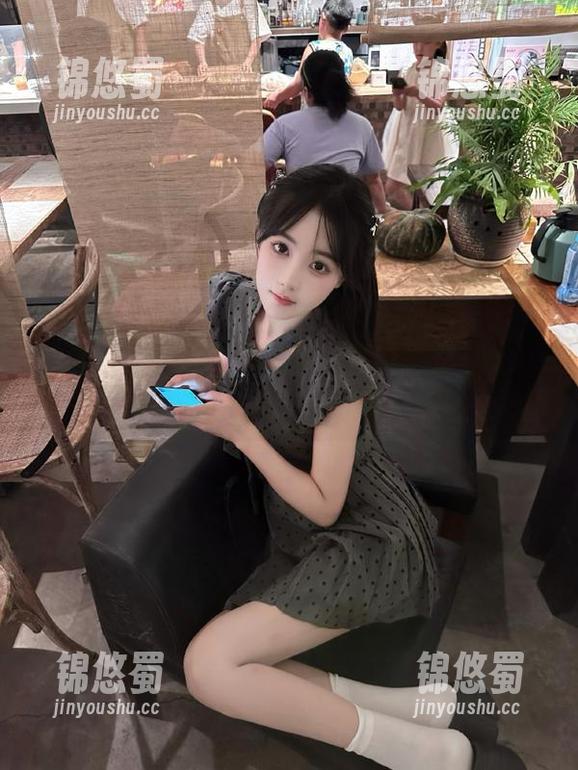 黑料网 一键打开黑料网官网,尽享app内独家吃瓜内容